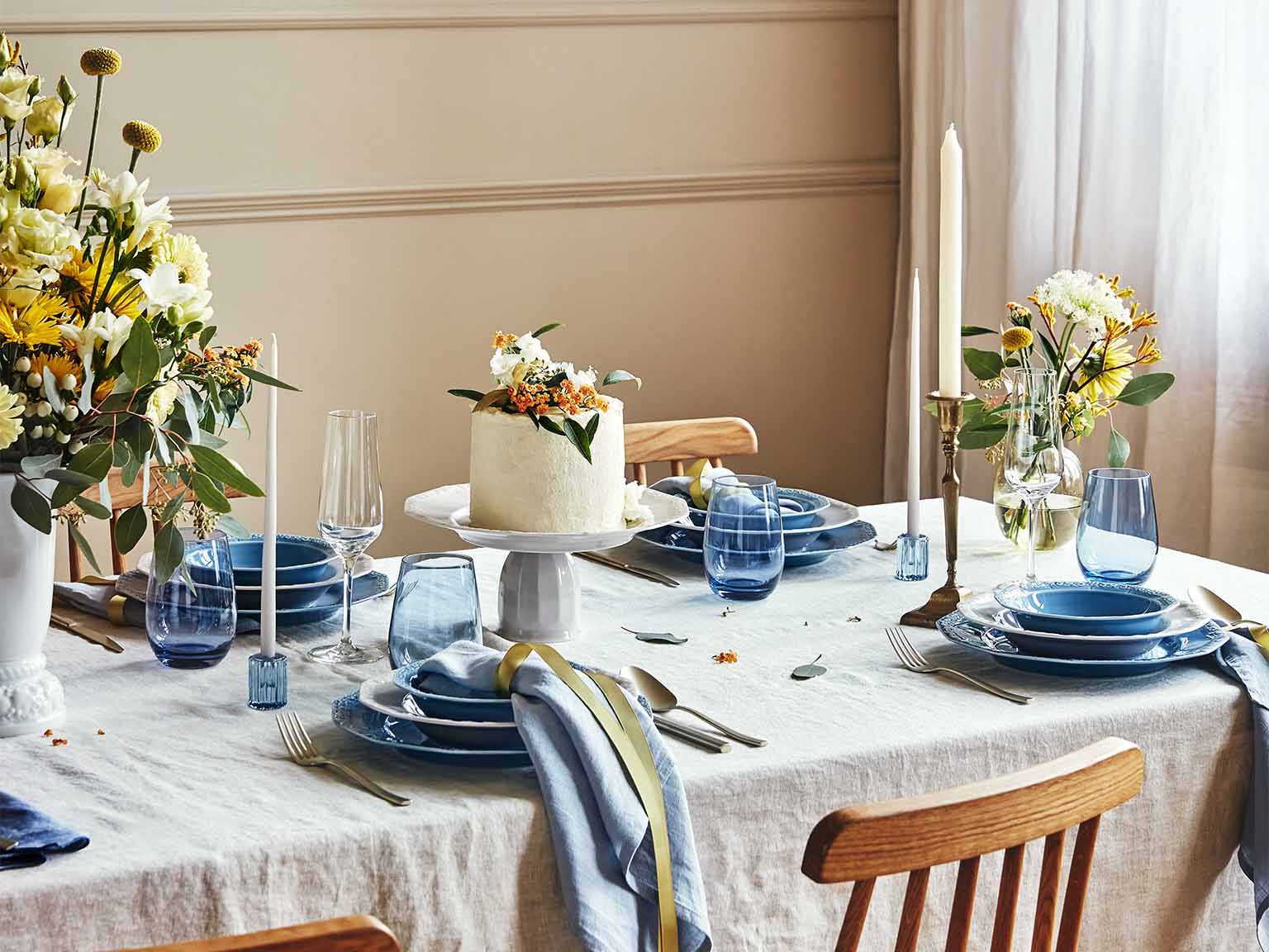 Formal dinner deals table
